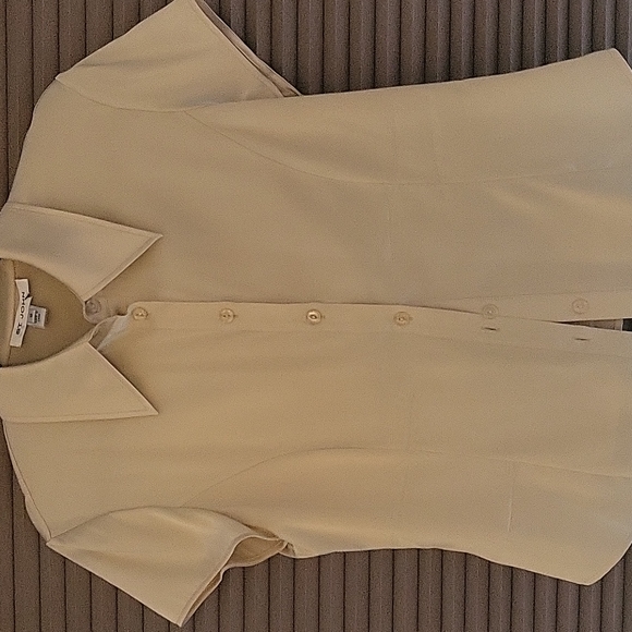 SOLD - Picture 3 of 4